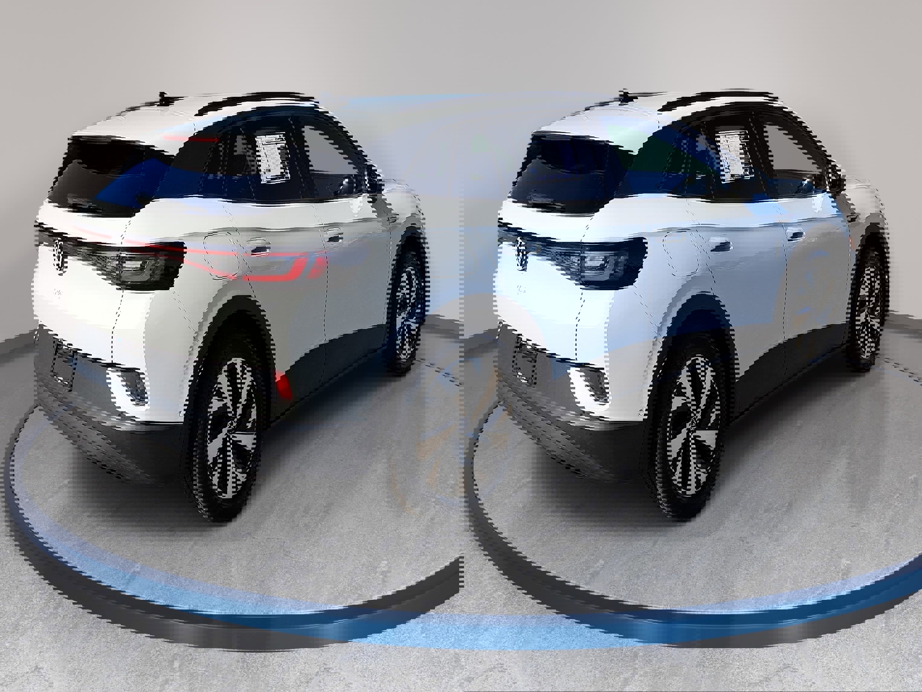 Used 2023 Volkswagen ID.4 Pro image 5