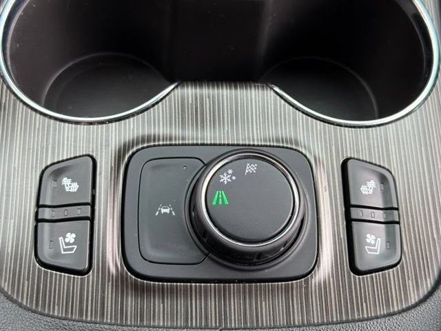 Used 2021 GMC Acadia SLT w/ Technology Package FWD image 32