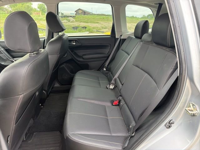 Used 2018 Subaru Forester 2.5i Touring AWD/4WD image 15