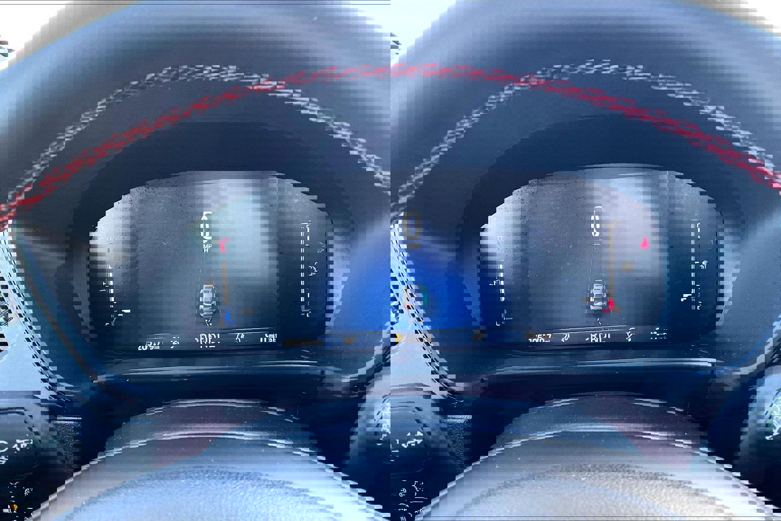 Used 2025 Ford Escape ST-Line image 18