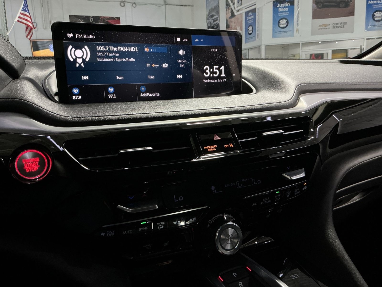 Used 2024 Acura MDX w/ Technology Package AWD/4WD image 19