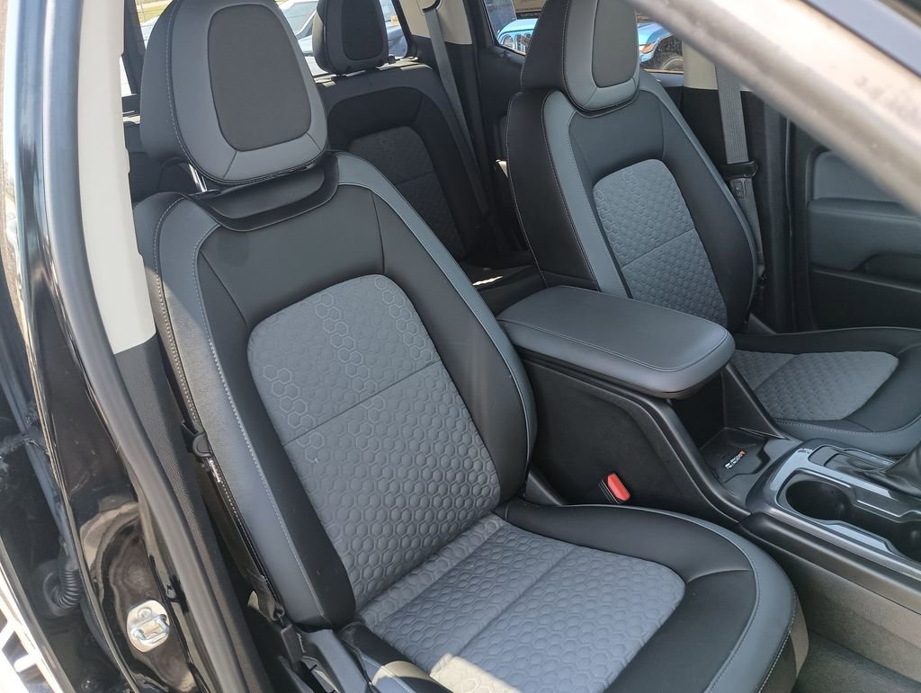 Used 2022 Chevrolet Colorado Z71 image 30