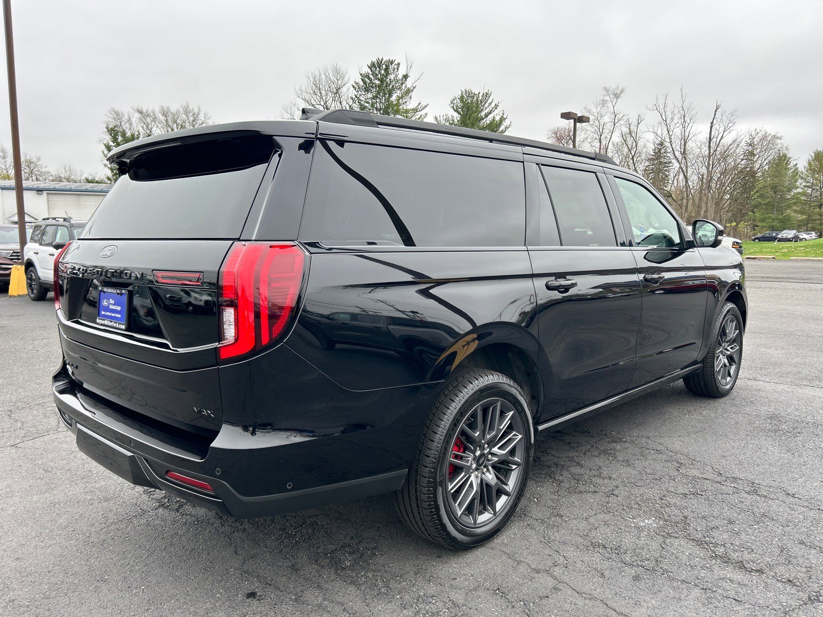 Certified 2025 Ford Expedition Max Platinum w/ Stealth Performance Package image 20