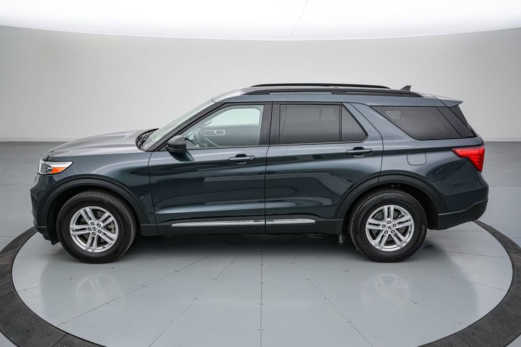 Certified 2023 Ford Explorer XLT w/ Equipment Group 202A image 7