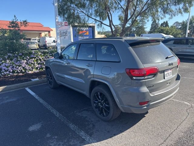 Used 2021 Jeep Grand Cherokee Laredo X image 32