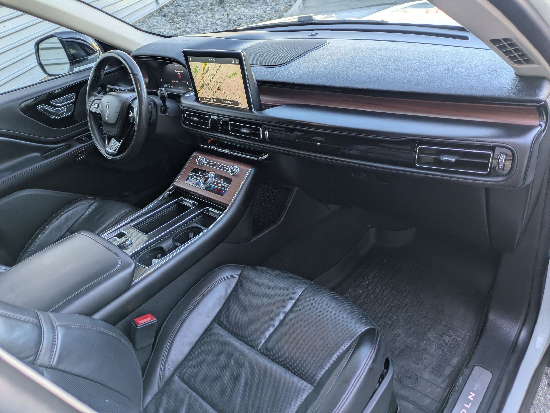 Used 2022 Lincoln Aviator Reserve w/ Elements Package Plus image 35