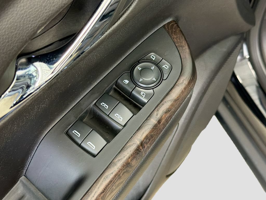 Used 2023 GMC Acadia Denali w/ Black Diamond Edition AWD/4WD image 19