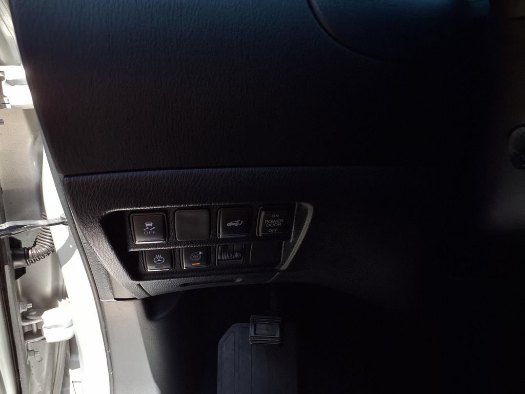 Used 2016 INFINITI QX60 FWD w/ Deluxe Technology Package image 14