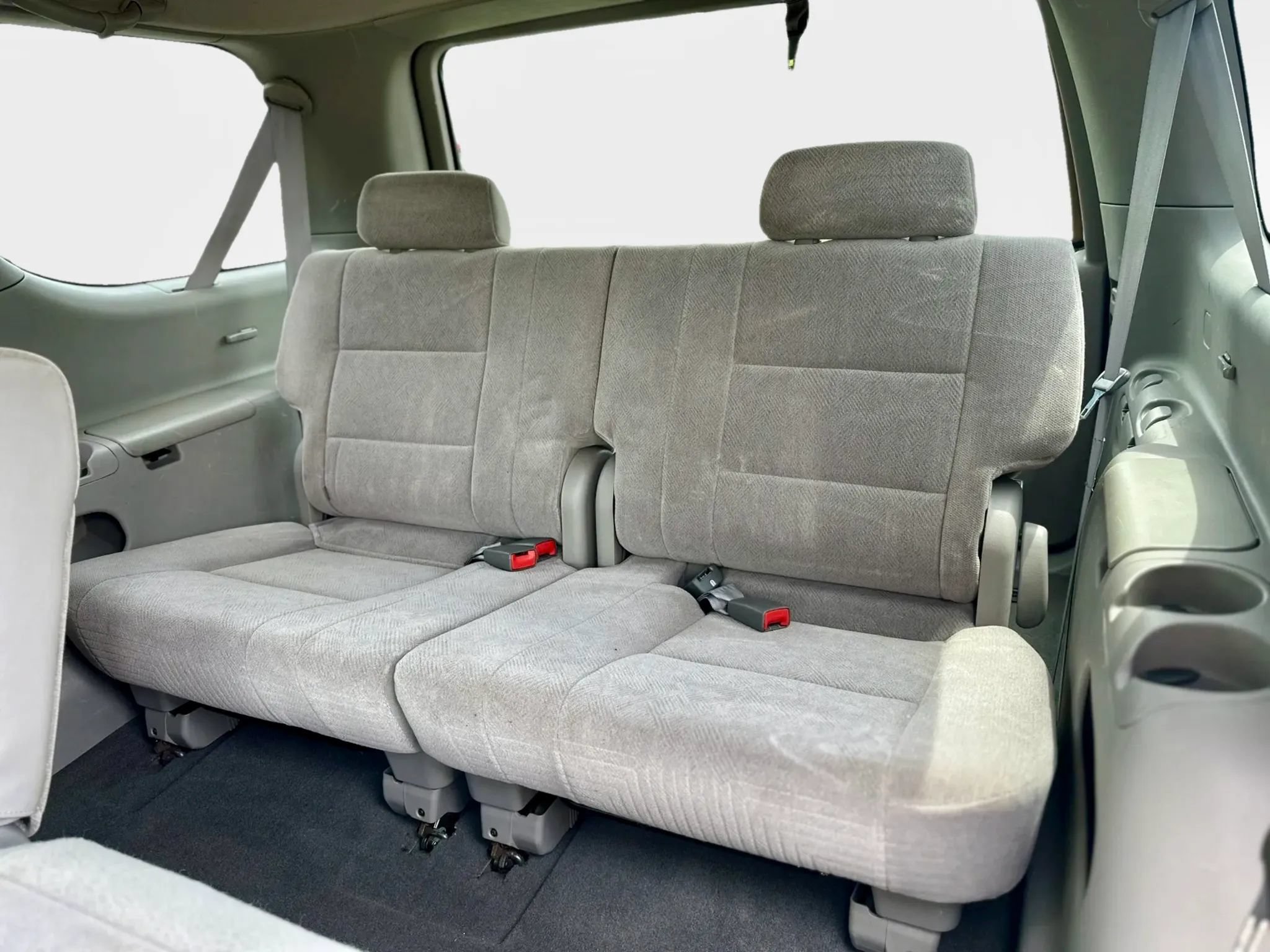 Used 2003 Toyota Sequoia SR5 AWD/4WD image 25
