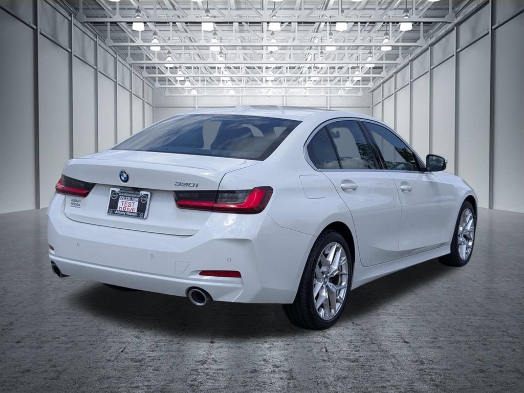 Used 2025 BMW 330i Sedan RWD image 9
