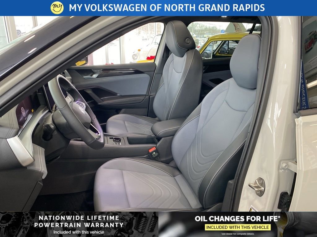 New 2026 Volkswagen Tiguan SE R-Line image 6