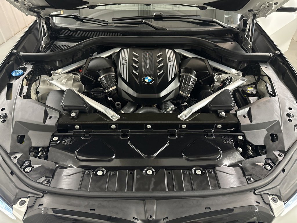 Used 2021 BMW X5 M50i w/ Executive Package image 41