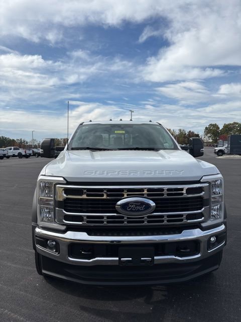 New 2026 Ford F550 4x4 Crew Cab video 3