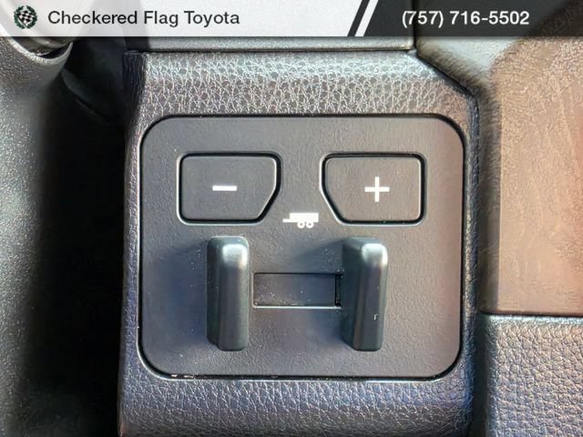 Used 2024 Toyota Tacoma Limited w/ Limited Package (LT) AWD/4WD image 33