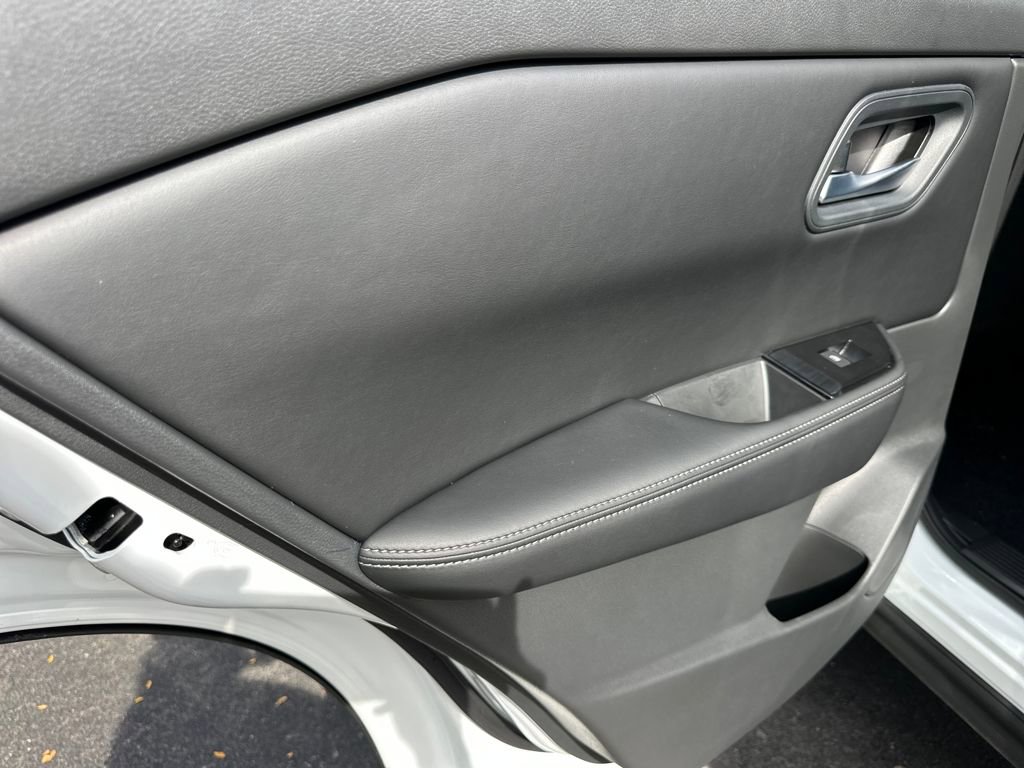 New 2026 Nissan Rogue SV image 14