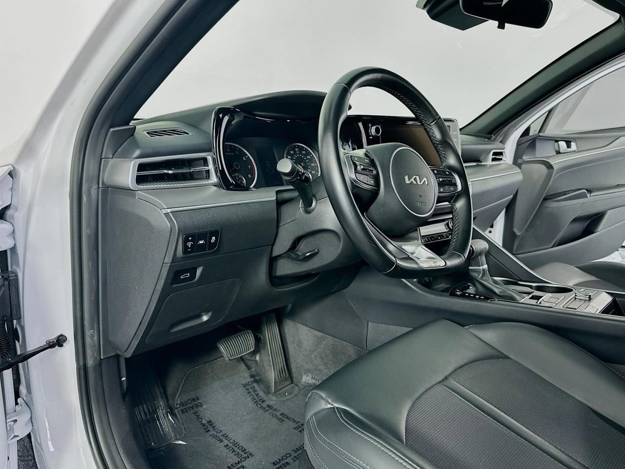 Used 2022 Kia K5 GT-Line image 31