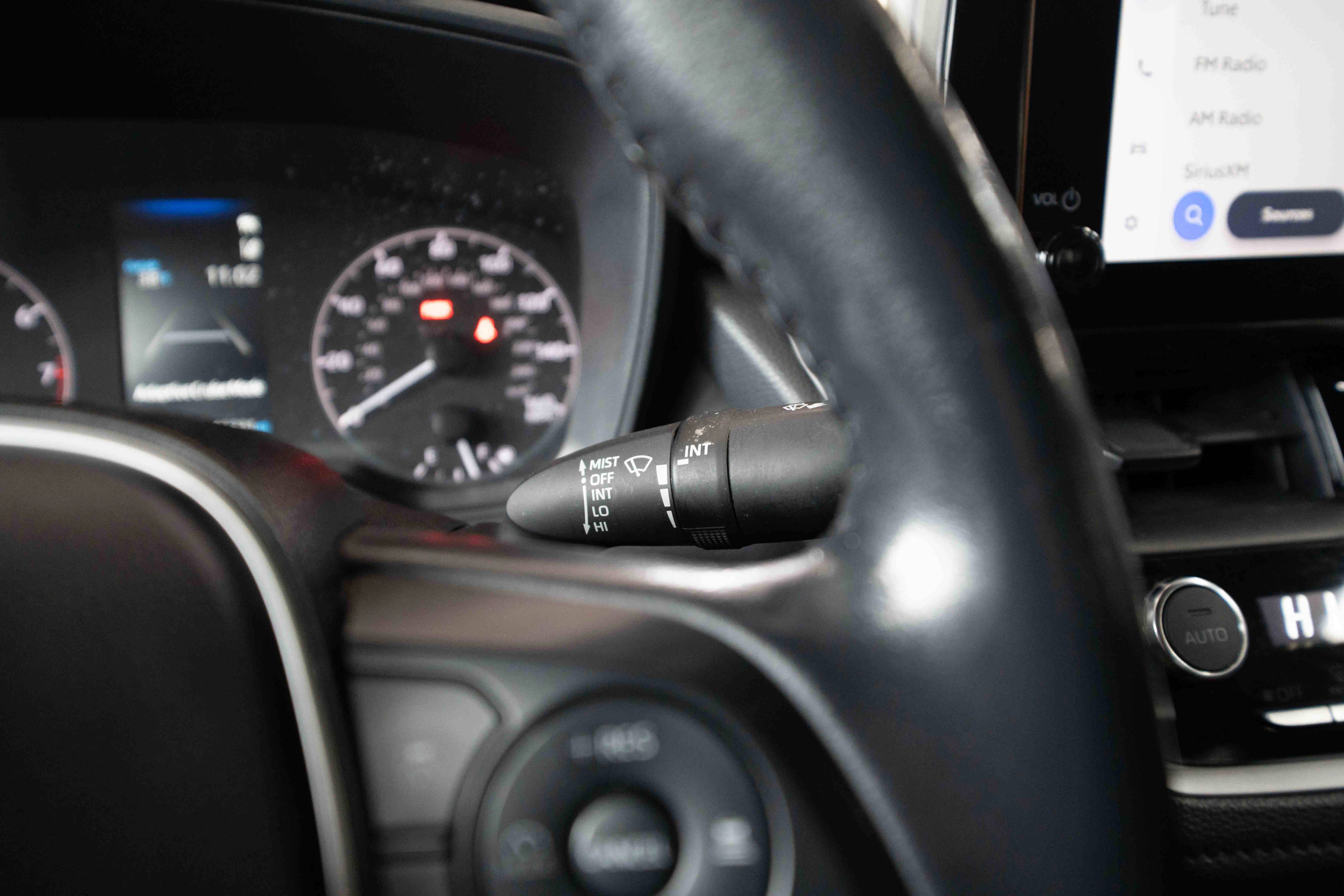 Used 2023 Toyota Corolla SE image 14