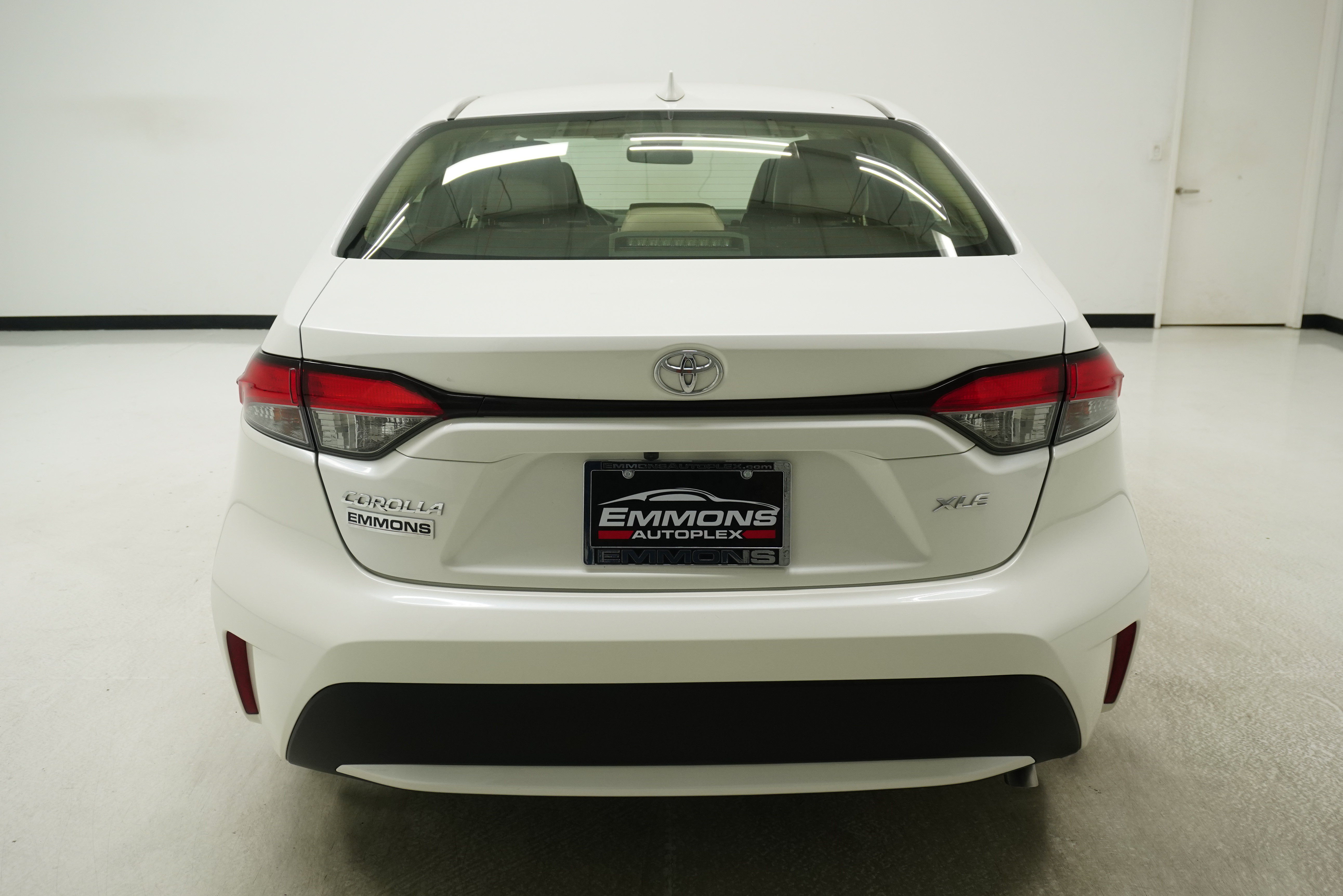 Used 2020 Toyota Corolla XLE FWD image 5