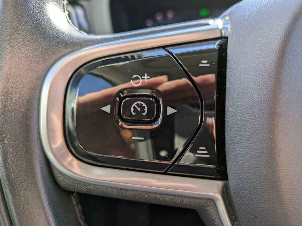 Certified 2022 Volvo XC60 B5 Inscription w/ Advanced Package image 26