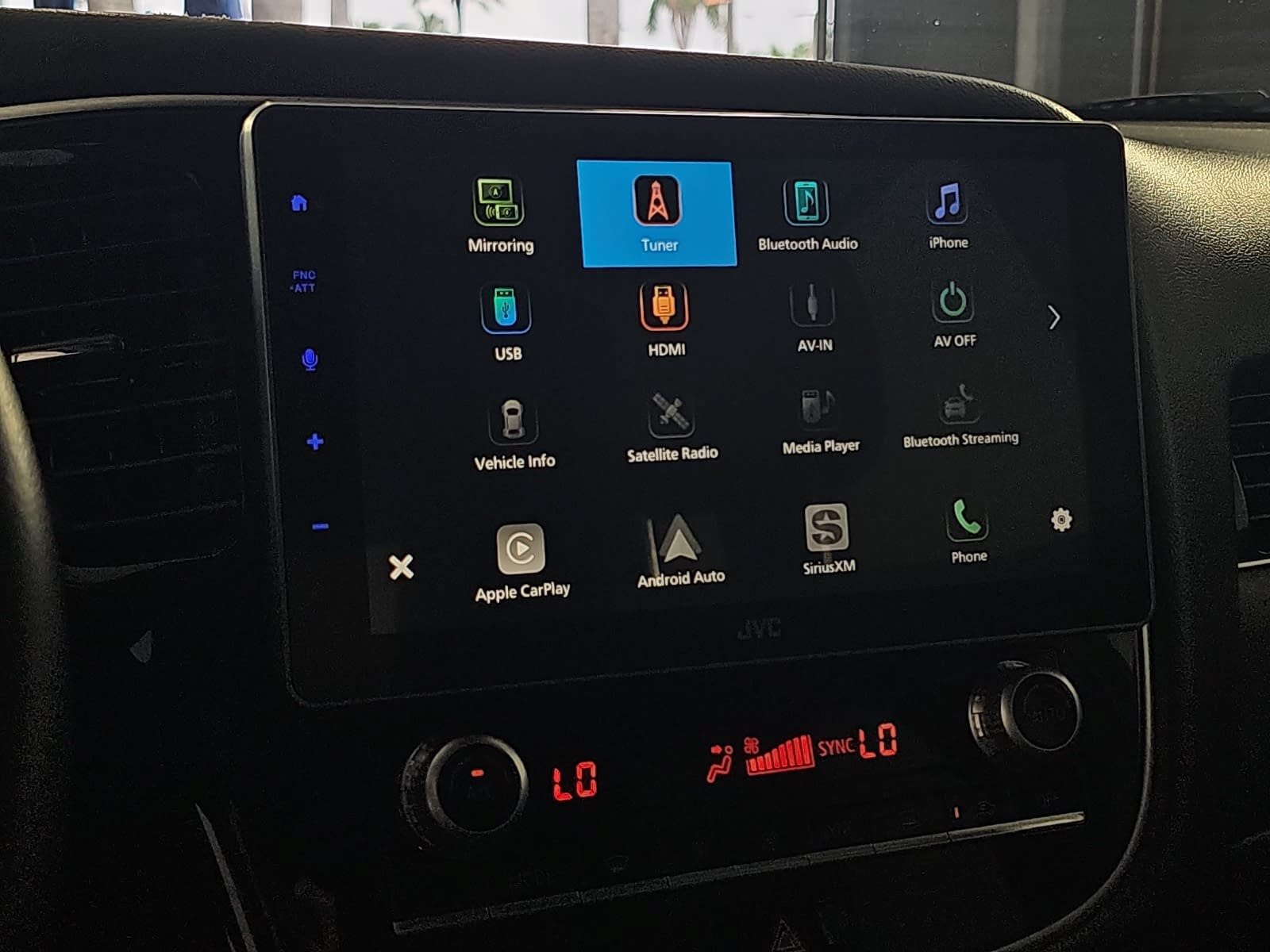 Used 2020 Mitsubishi Outlander SE FWD image 19