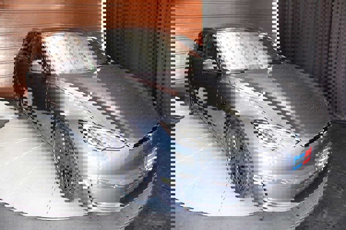 Used 2023 Tesla Model S AWD image 18