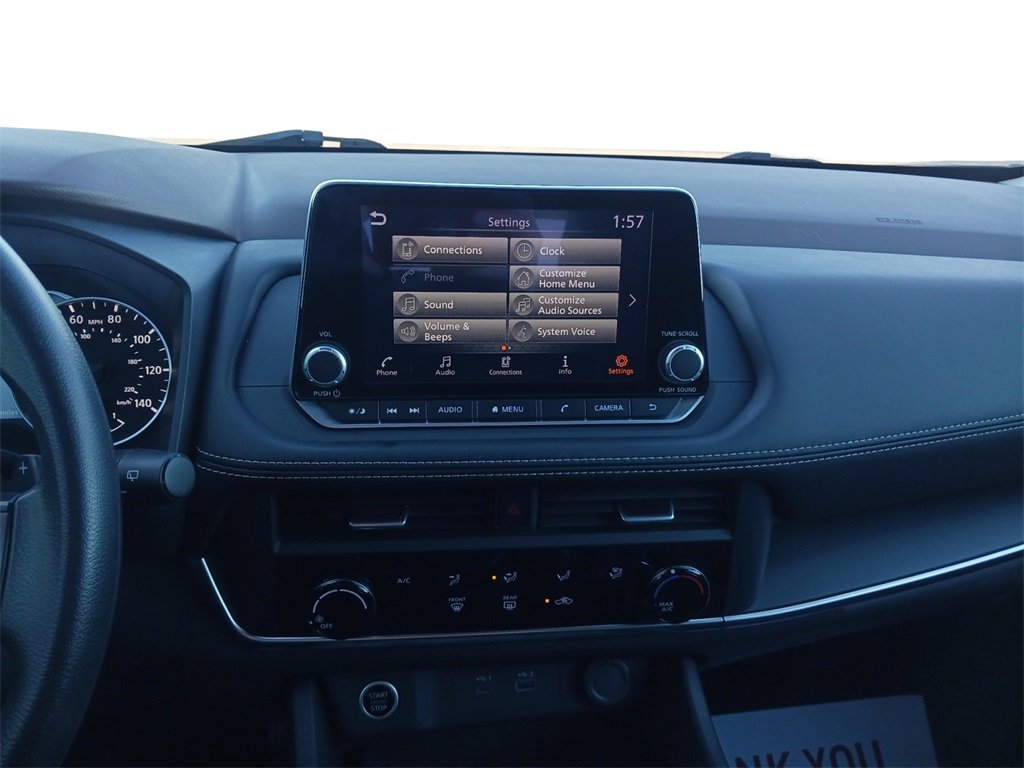 Used 2023 Nissan Rogue S image 12