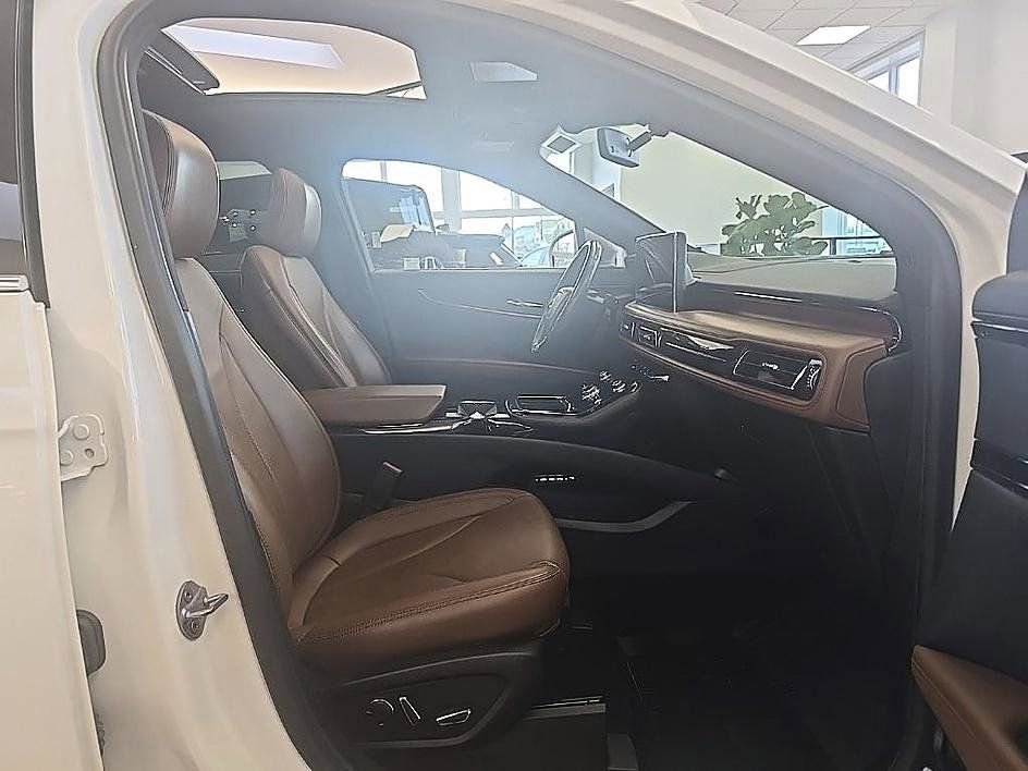 Used 2022 Lincoln Nautilus Reserve AWD/4WD image 39