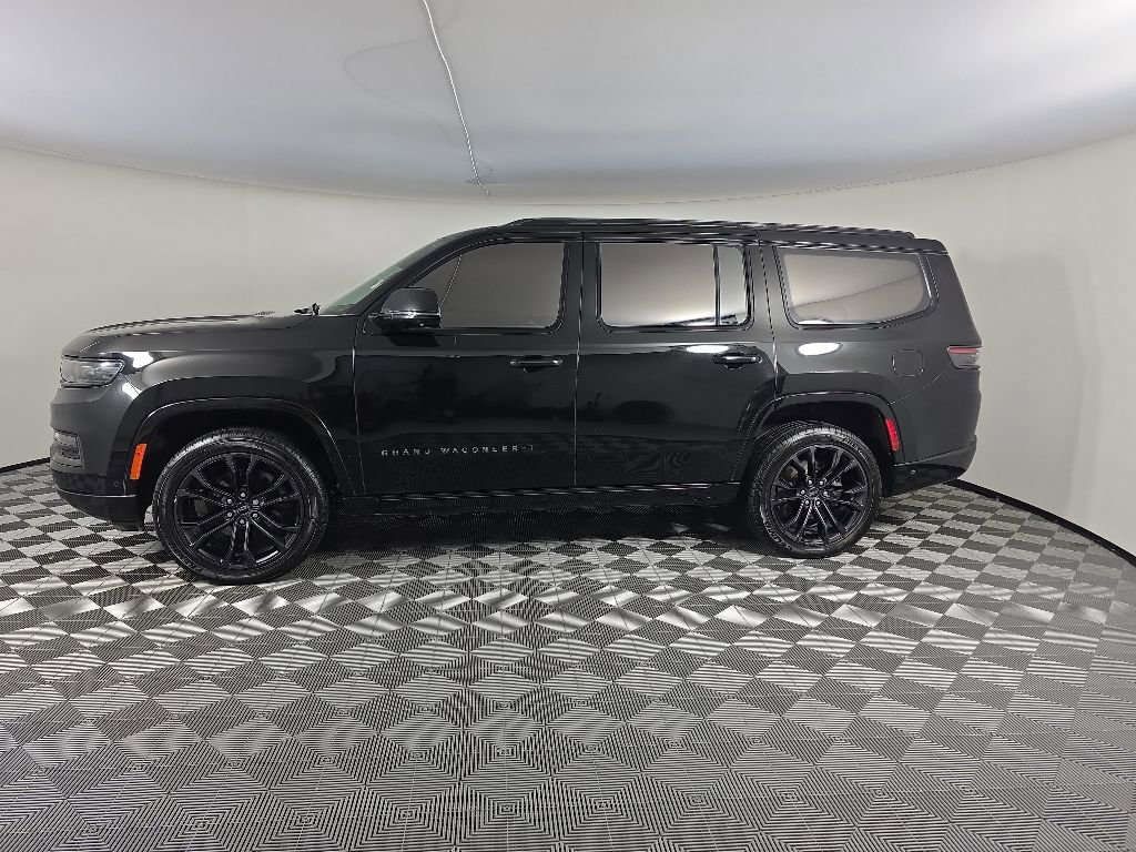 Used 2022 Jeep Grand Wagoneer Series II AWD/4WD image 2
