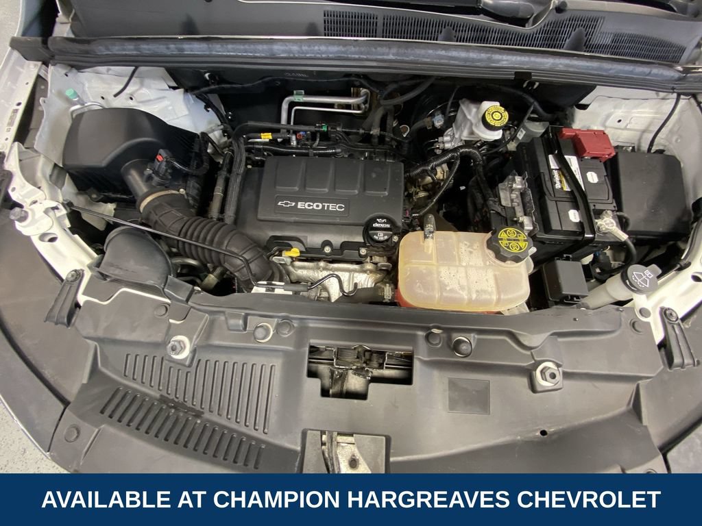 Used 2020 Chevrolet Trax LT w/ LT Convenience Package FWD image 38