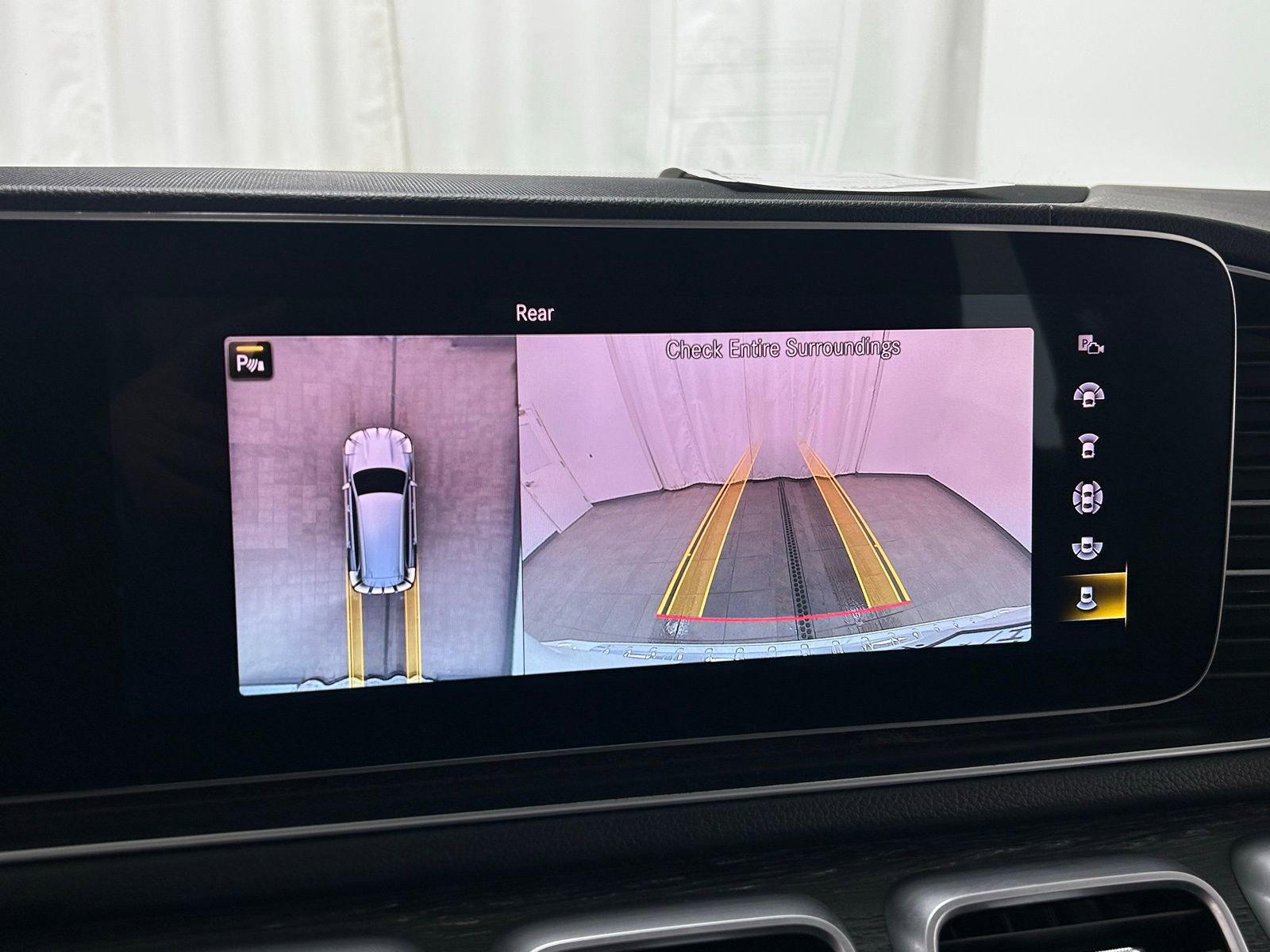 Used 2022 Mercedes-Benz GLS 450 4MATIC w/ AMG Line Exterior image 20