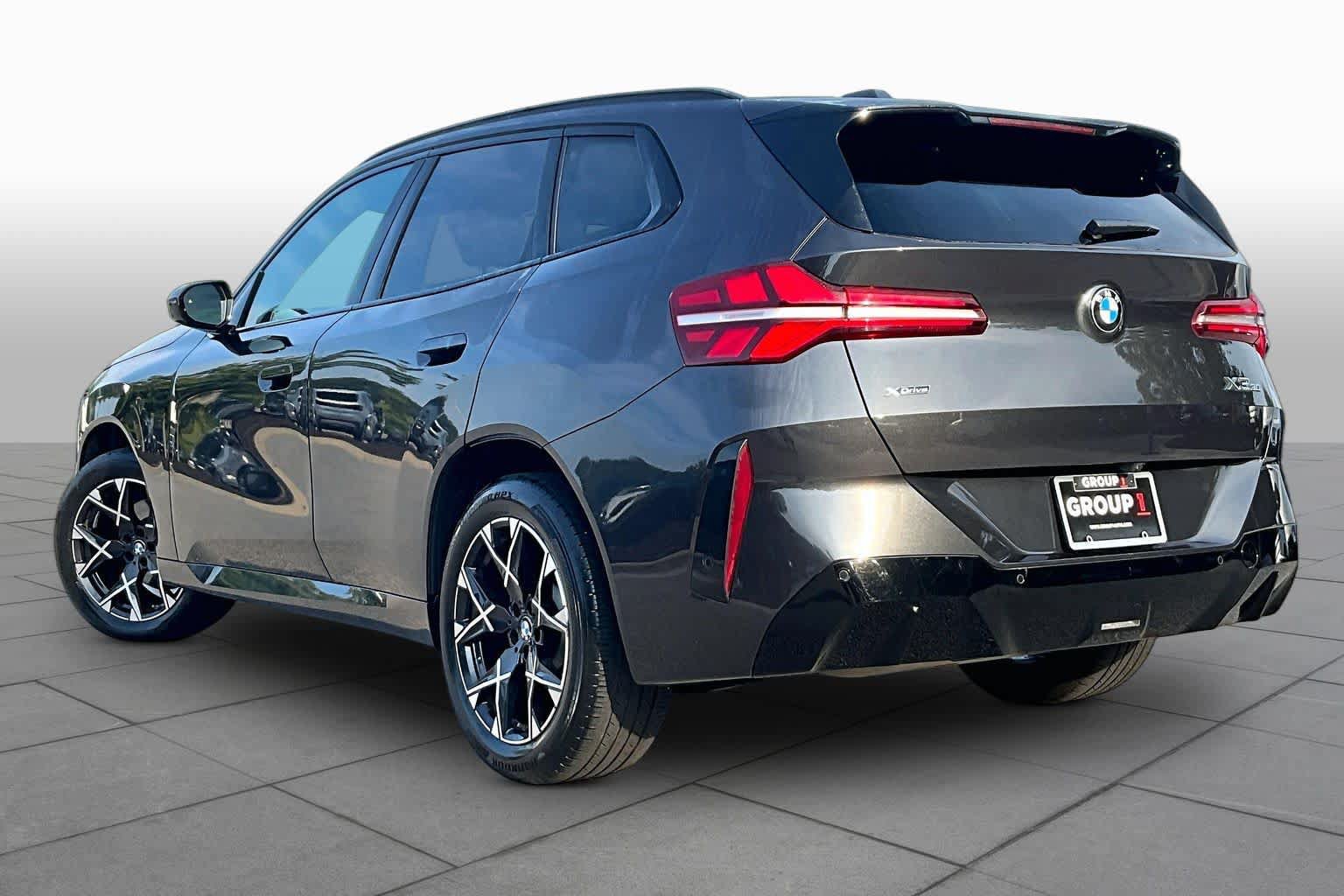 Used 2025 BMW X3 xDrive30i w/ Premium Package AWD/4WD image 11