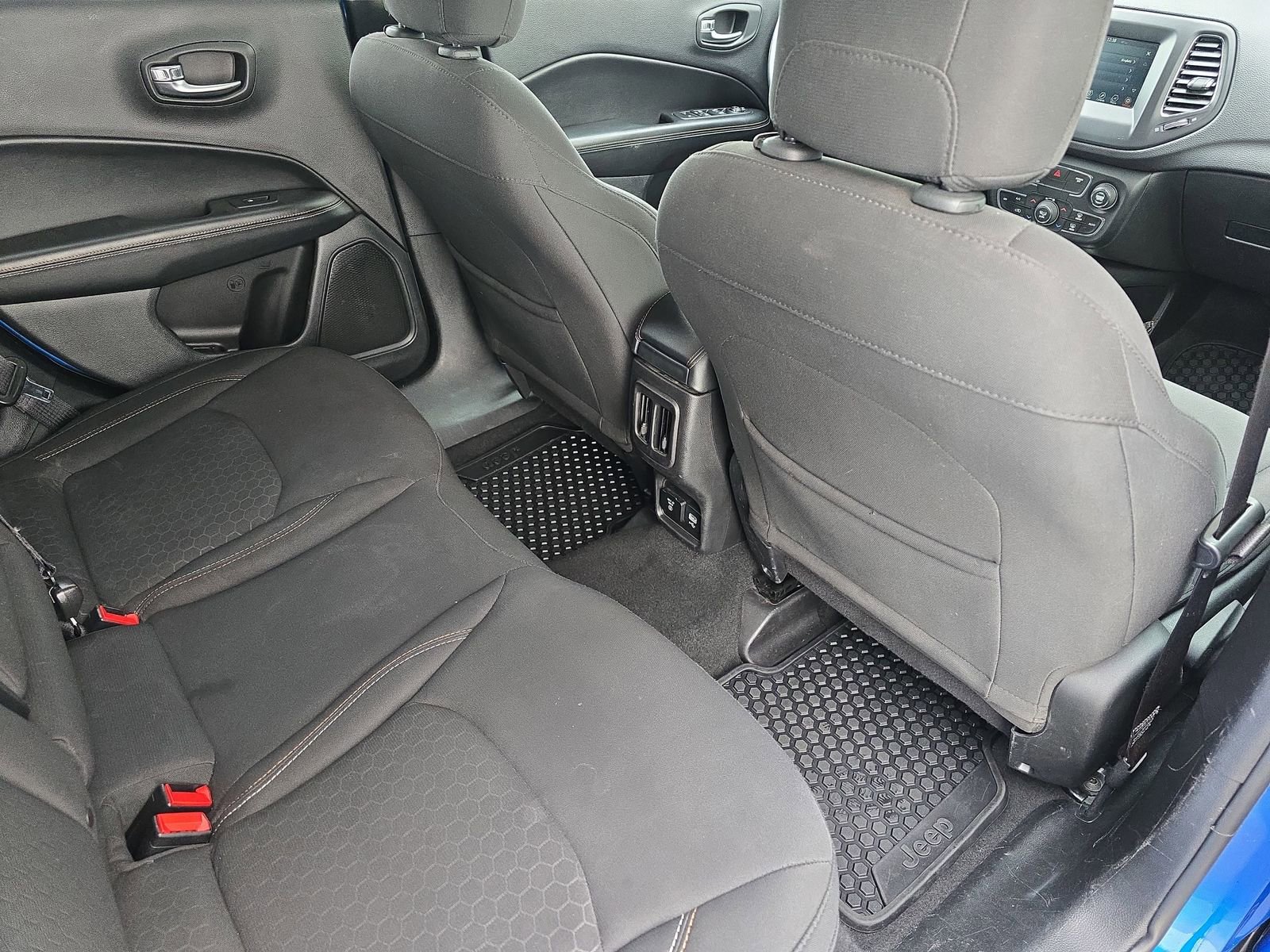 Used 2018 Jeep Compass Sport w/ Tech Group image 13