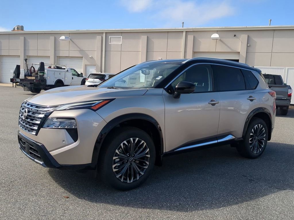 Used 2026 Nissan Rogue Platinum w/ Tech Package image 8