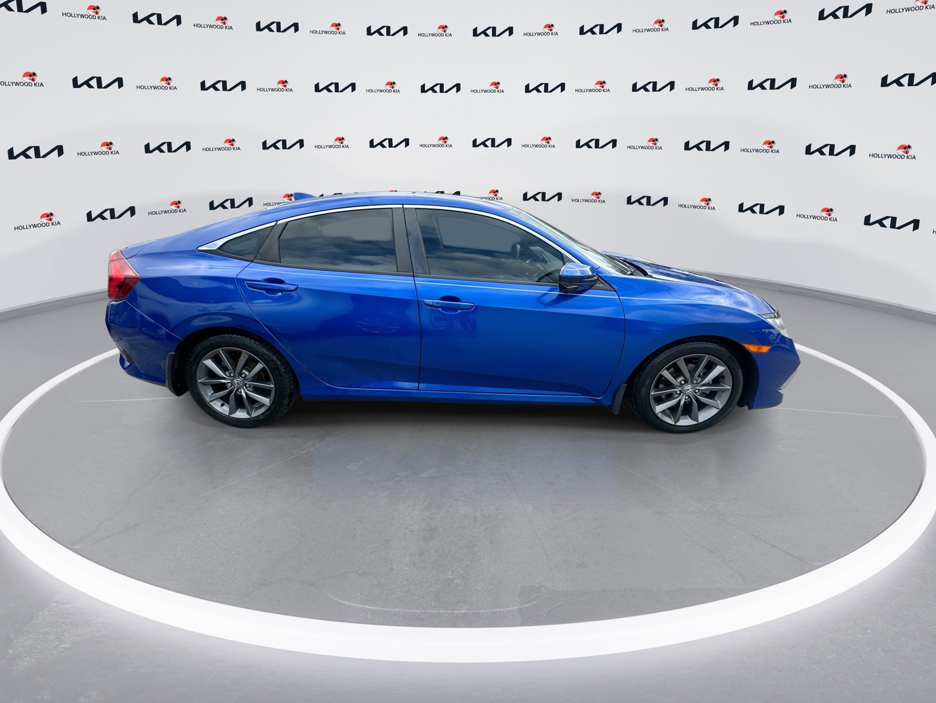 Used 2019 Honda Civic EX image 9