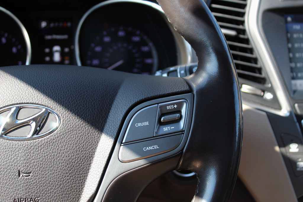 Used 2018 Hyundai Santa Fe Sport w/ Cargo Package AWD/4WD image 20