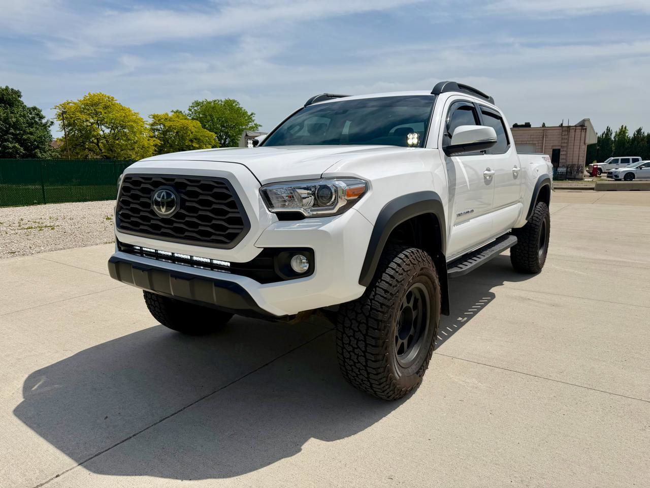 Used 2021 Toyota Tacoma TRD Off-Road w/ Technology Package AWD/4WD image 3