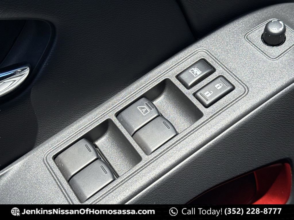 Used 2025 Nissan Frontier PRO-4X w/ Pro Premium Package image 31