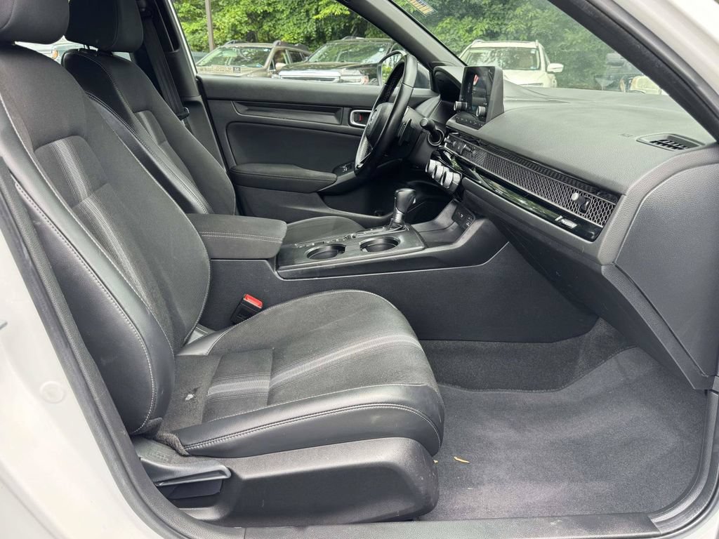 Used 2023 Honda Civic Sport image 15