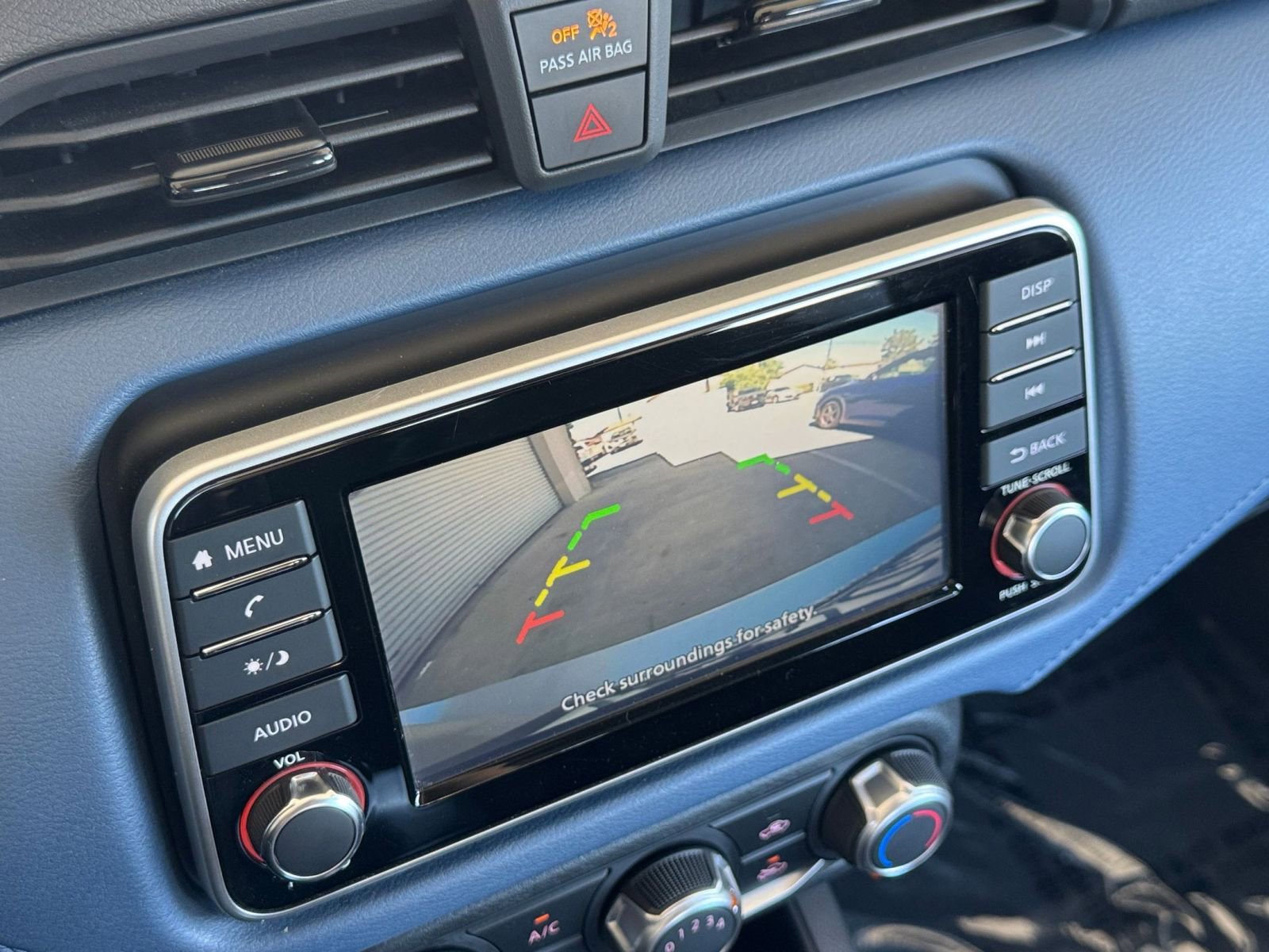 Used 2025 Nissan Versa SV image 23