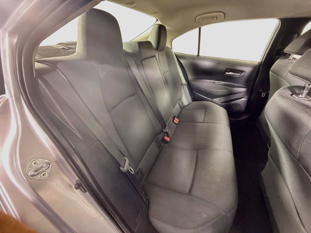 Used 2021 Toyota Corolla LE FWD image 25