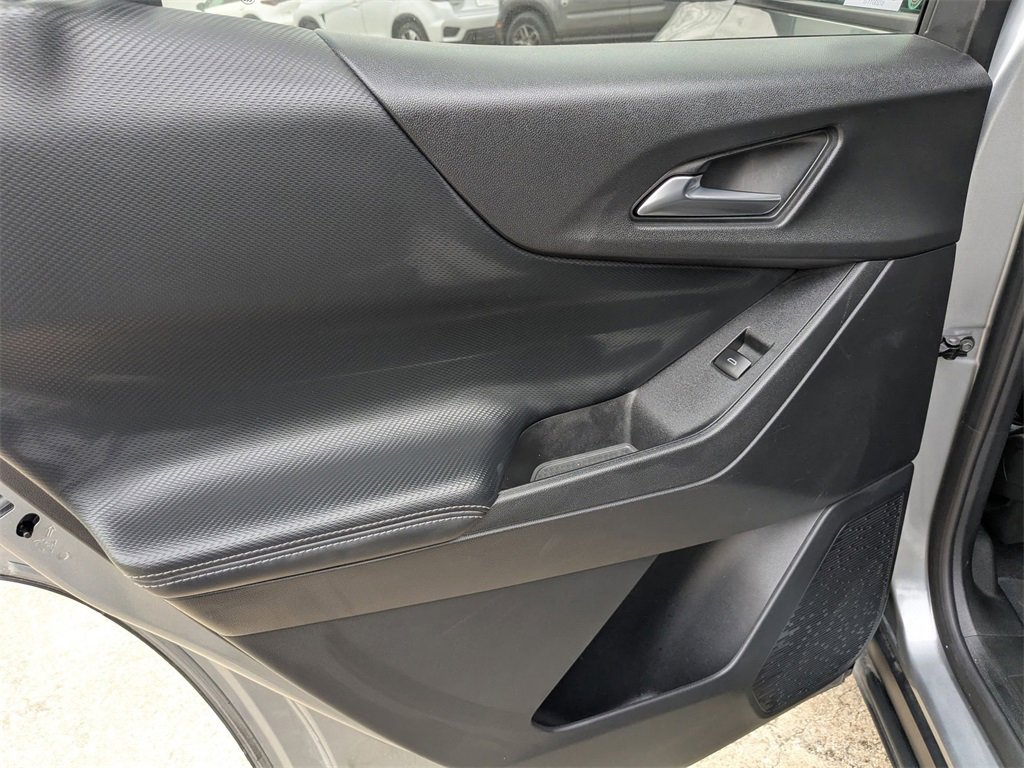 Used 2025 Chevrolet Equinox LT image 25