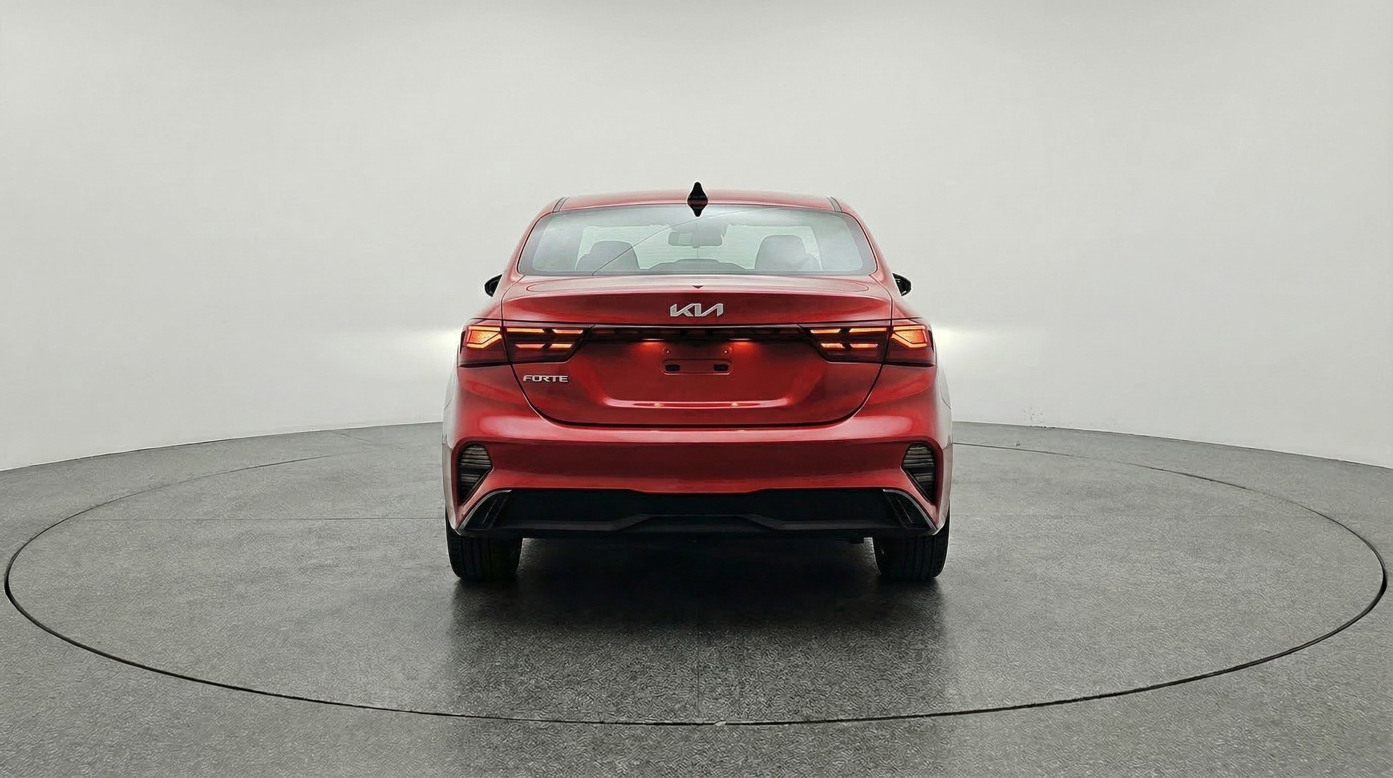 Used 2024 Kia Forte LXS image 7