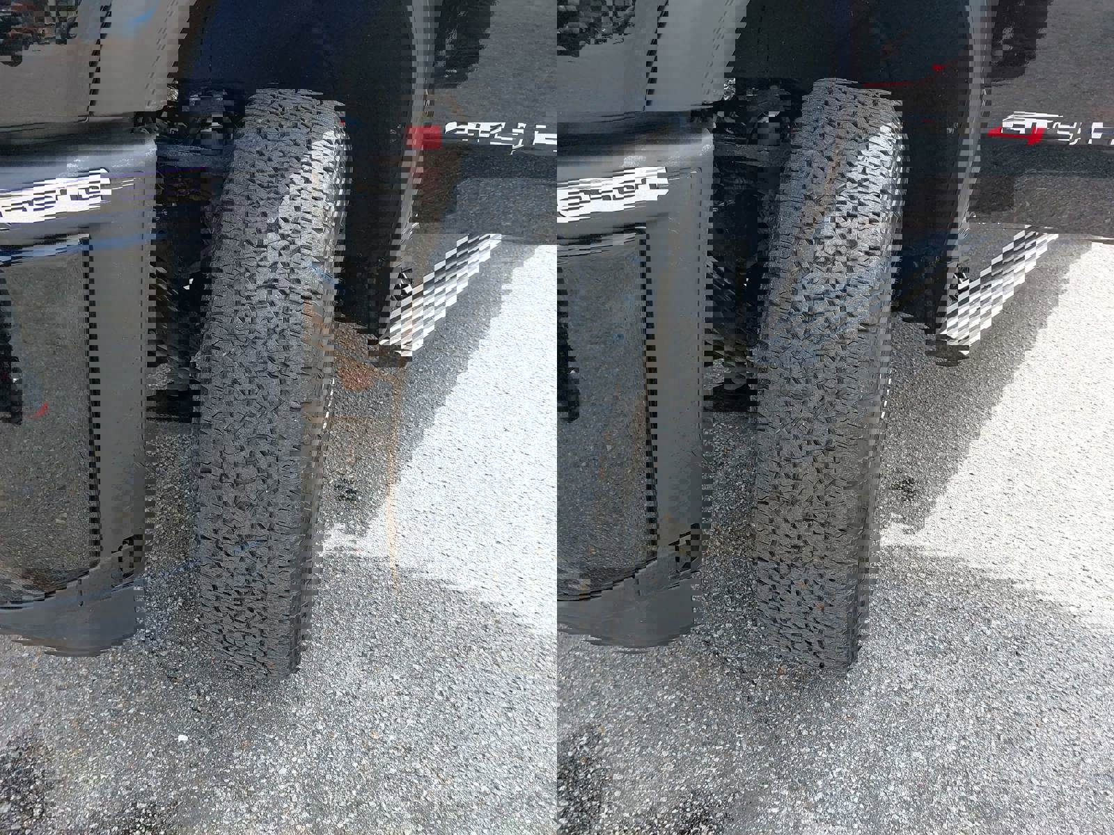 Used 2025 GMC Sierra 3500 AT4 w/ AT4 Premium Plus Package image 34