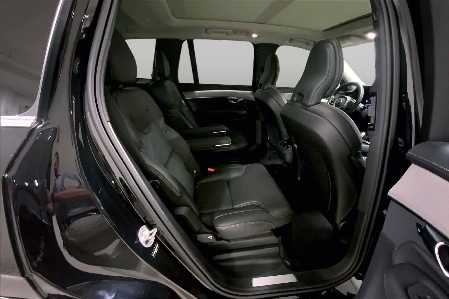 Used 2025 Volvo XC90 B6 Ultra w/ Protection Package Premier AWD/4WD image 19