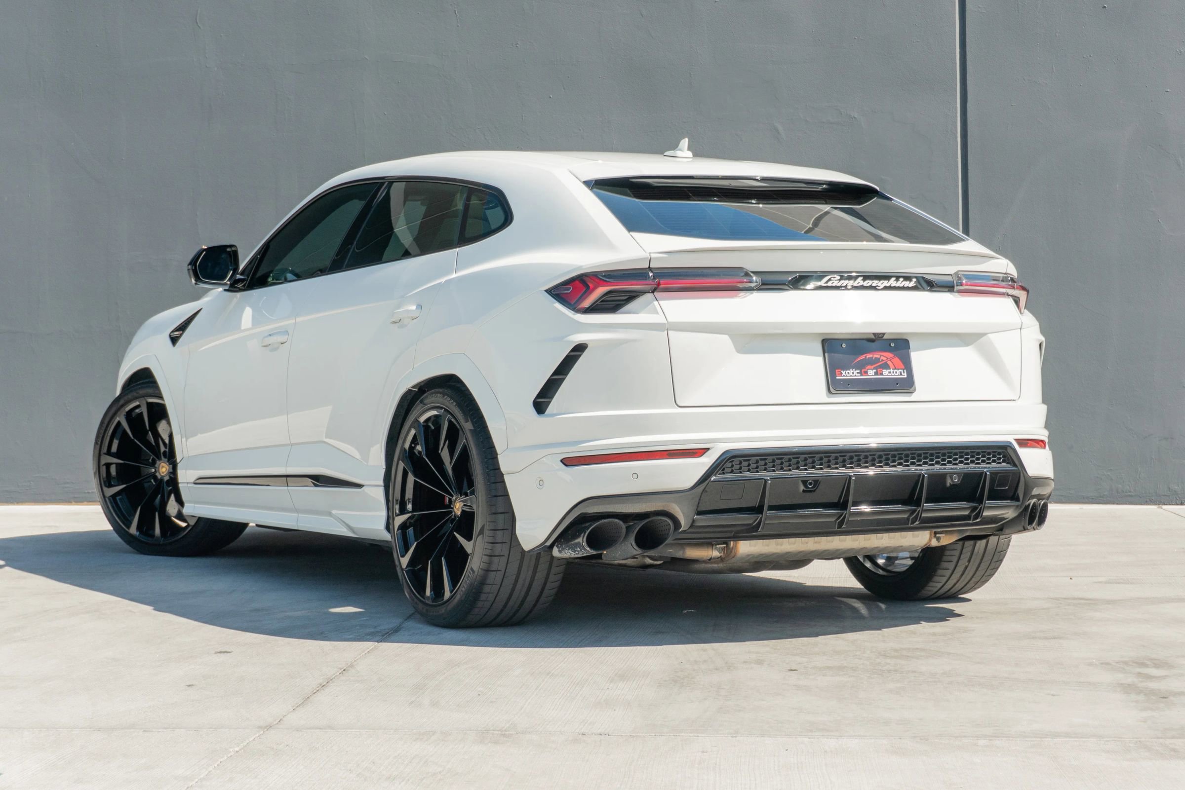 Used 2021 Lamborghini Urus image 9