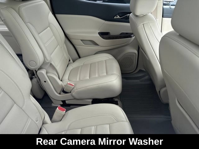 Used 2022 GMC Acadia Denali w/ Denali Technology Package FWD image 8