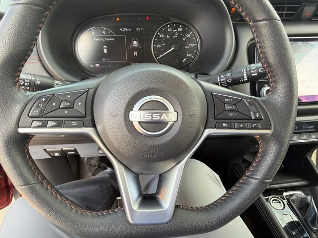Used 2022 Nissan Kicks SR w/ Premium Package FWD image 15