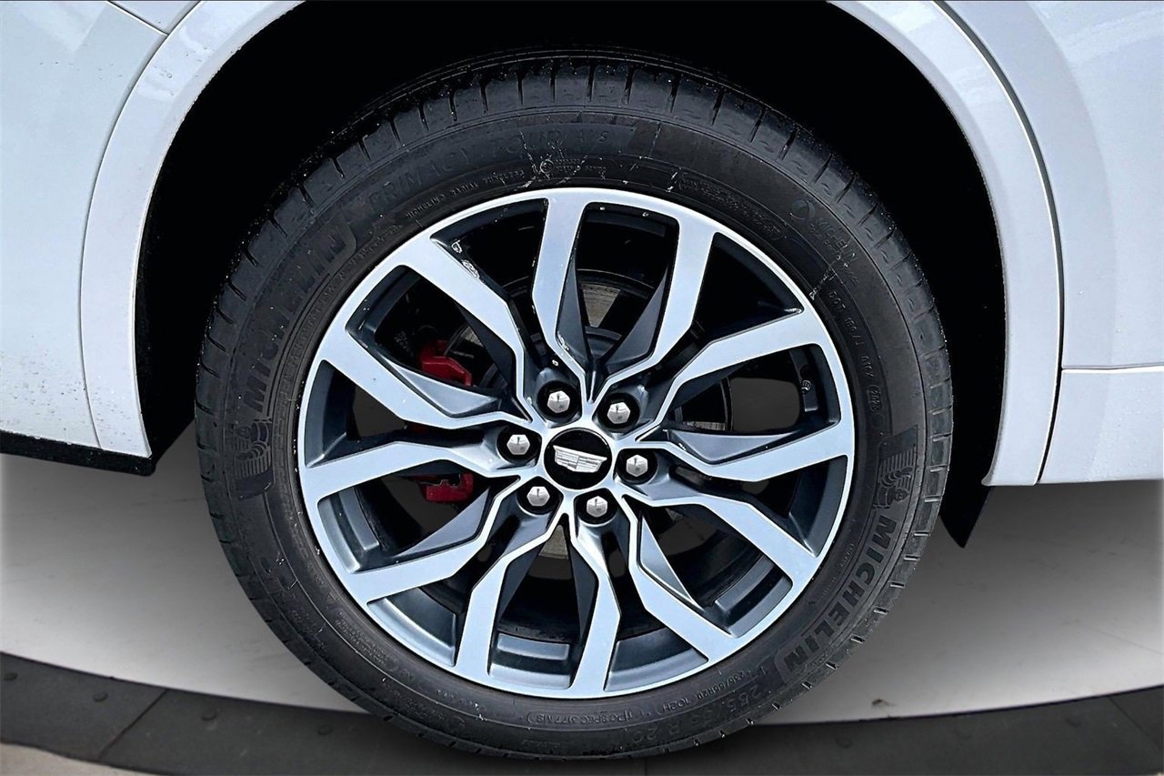 Used 2024 Cadillac XT6 Sport image 38