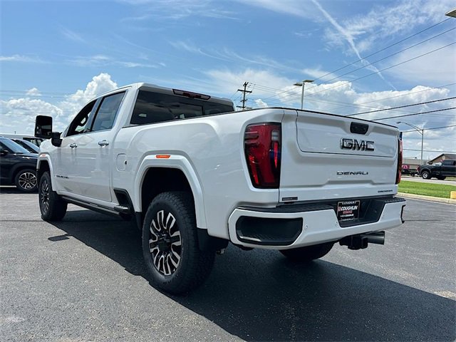 New 2025 GMC Sierra 2500 Denali Ultimate image 2