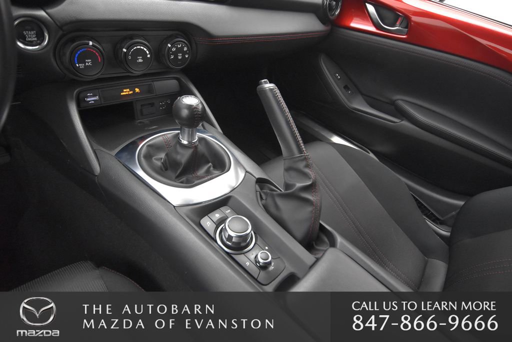 Used 2017 MAZDA MX-5 Miata RF Club image 38